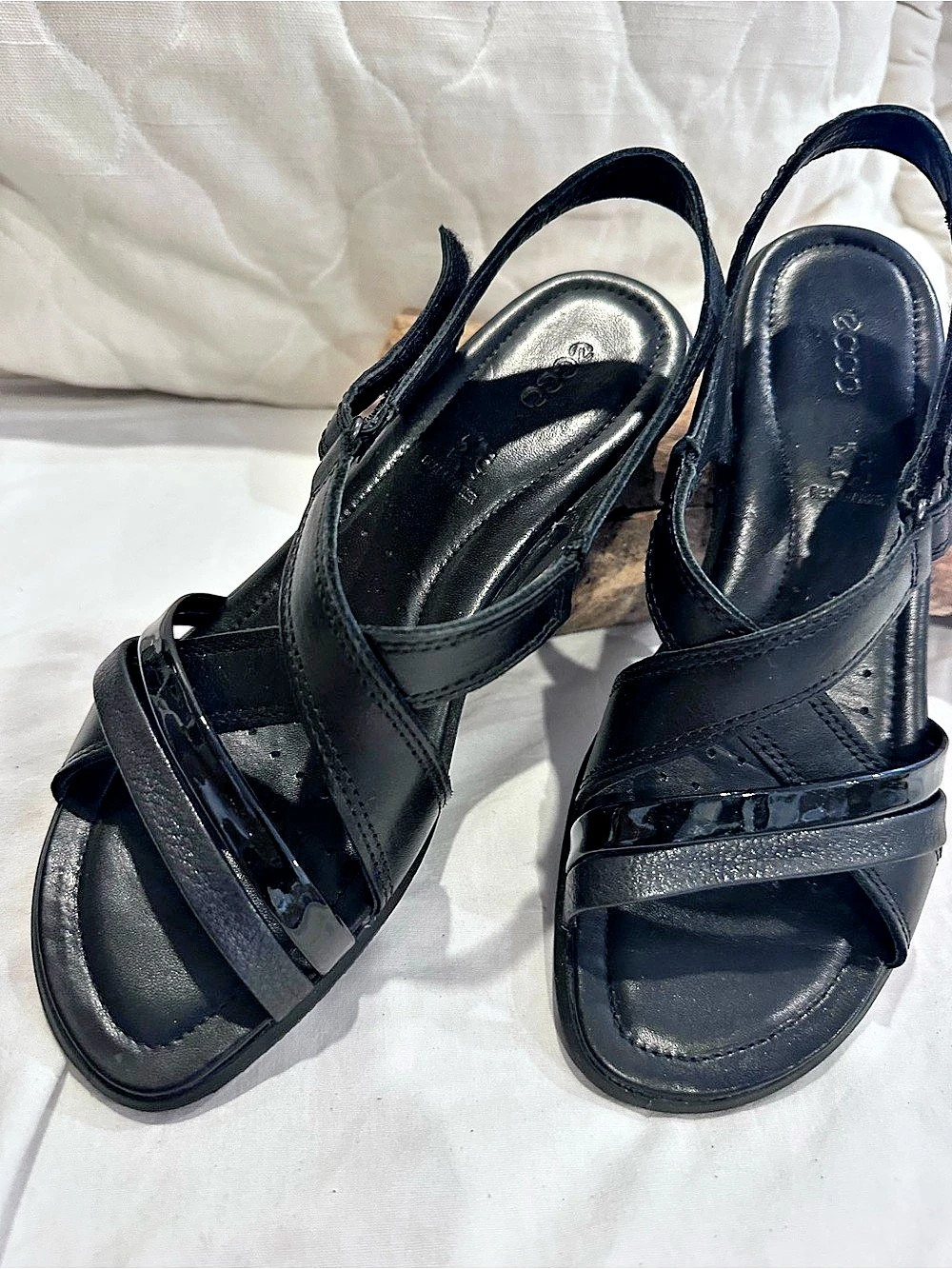 ECCO Sandals Womens 36 Black Leather Felicia Strappy Slingback Comfort Wedge